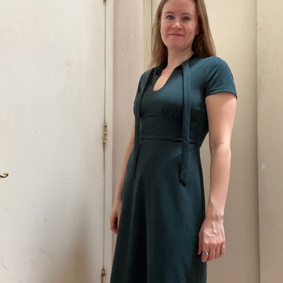ModCloth Dark Green Midi Dress | Keyhole Neckline & Bow Tie | Size S - Picture 4 of 8